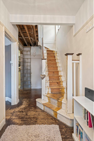 Photo 7- click for photo gallery